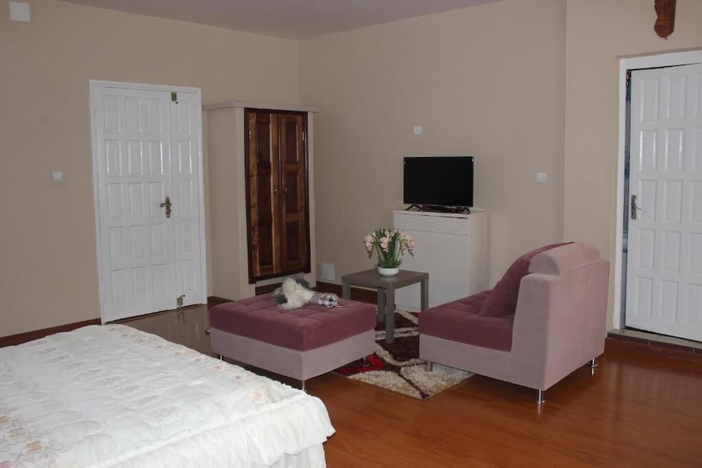 Фото Vannie Hotel