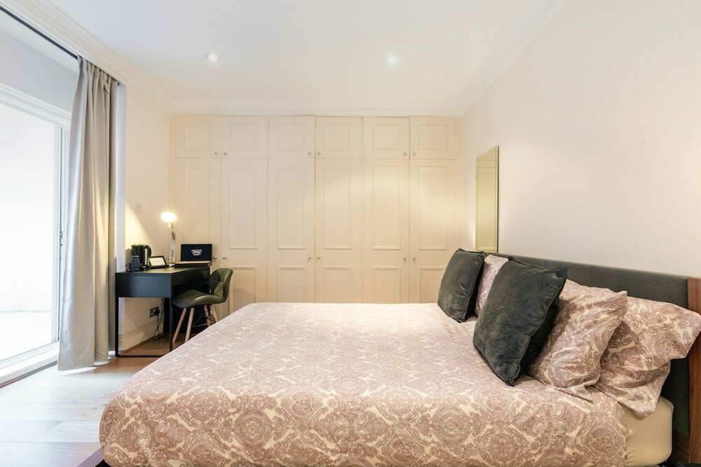 Фото Harrods Luxury Apartments