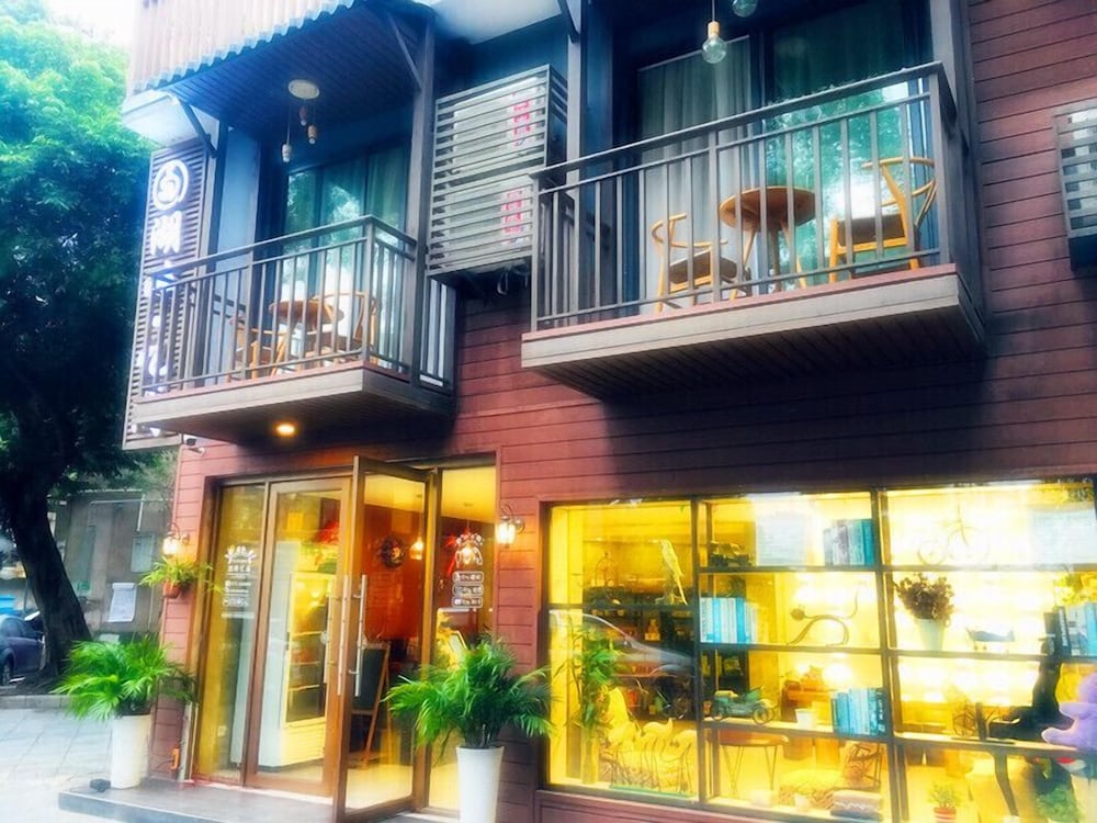 Фото Guilin Lakeside Yige Hotel