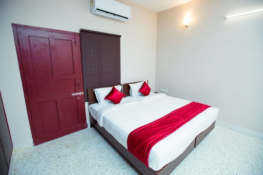 Фото Oyo 10789 Hotel Ranga Inn