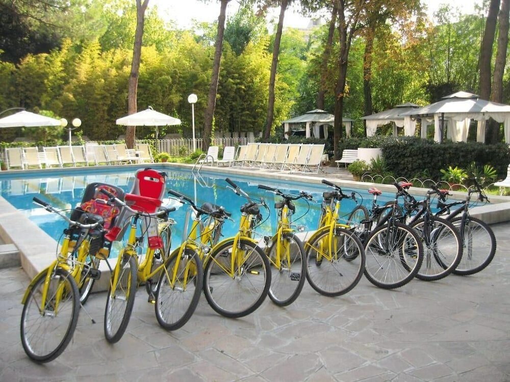 Фото Hotel Lotus