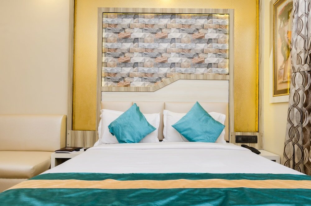 Фото Shila International