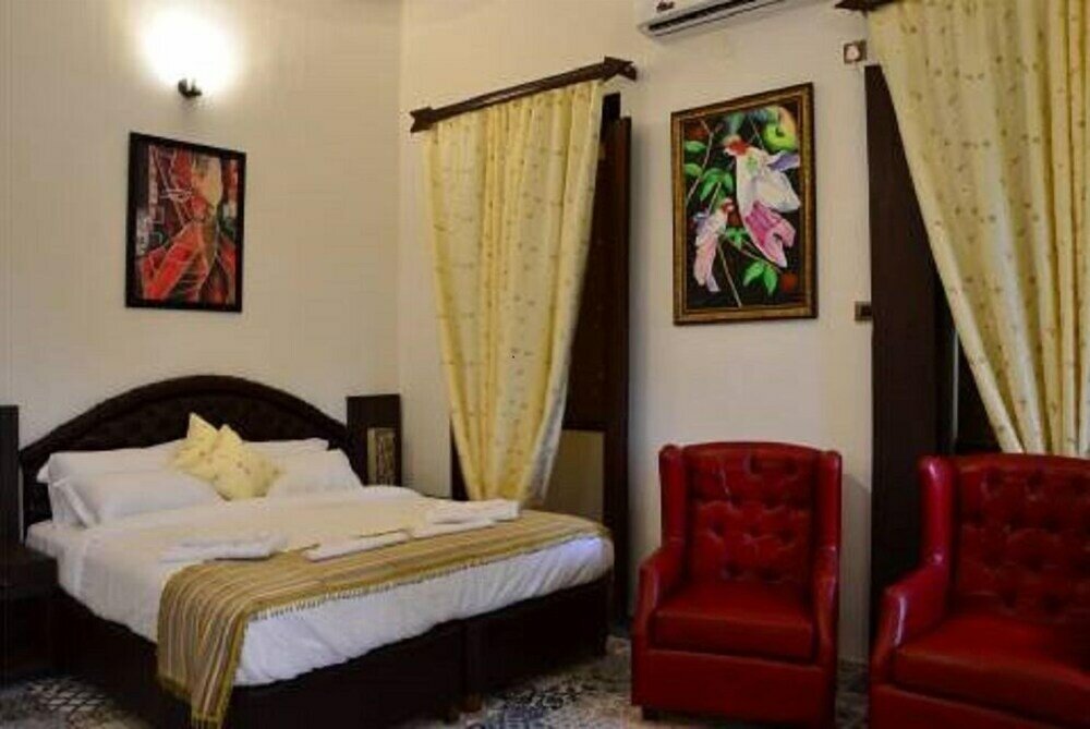 Фото отеля 3