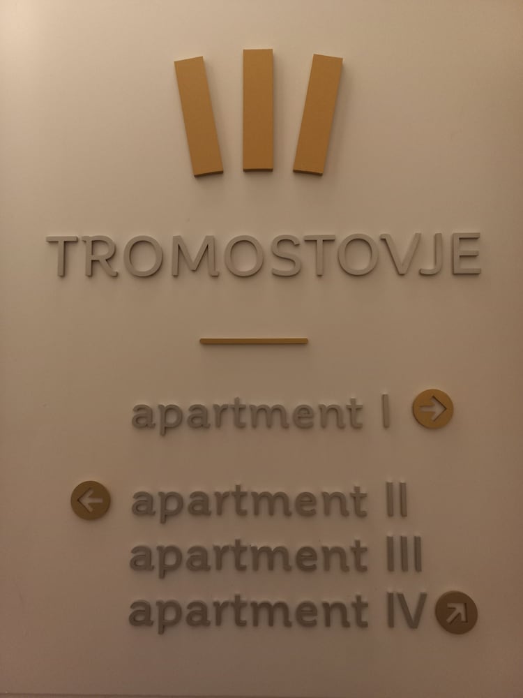 Фото Tromostovje apartments