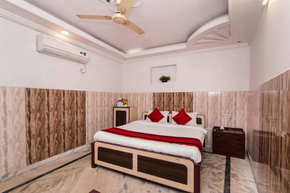 Фото Oyo 4144 The Banquet