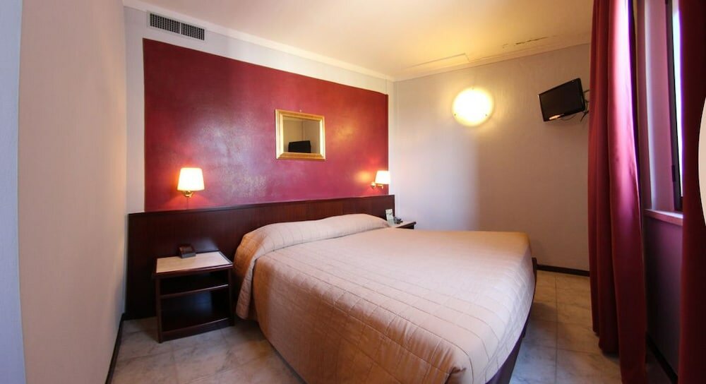 Фото Hotel Forum