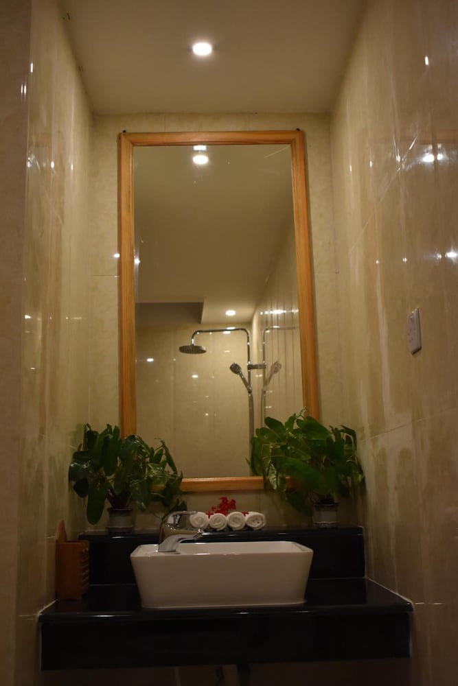 Фото Thoddoo Beach Holiday Inn