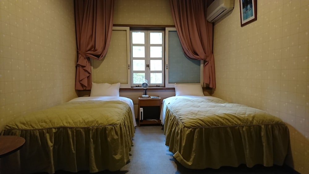 Фото Pension Maple Leaf