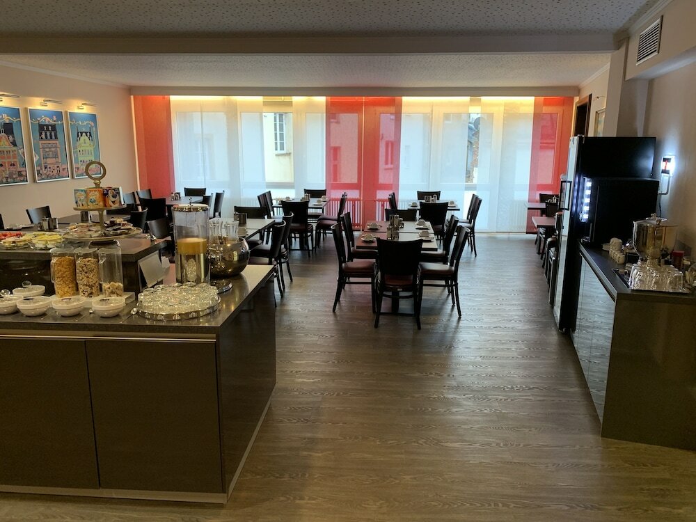 Фото Hotel Well Garni