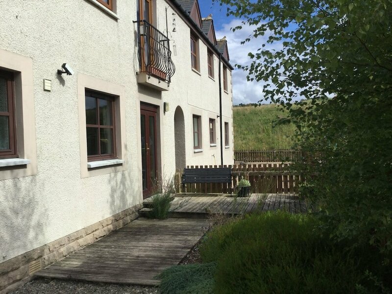 Гостиница Inverness Apartments - Golf View в Инвернессе