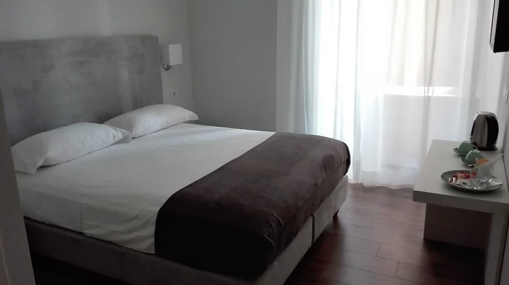 Фото Eighty Four Luxury Rooms