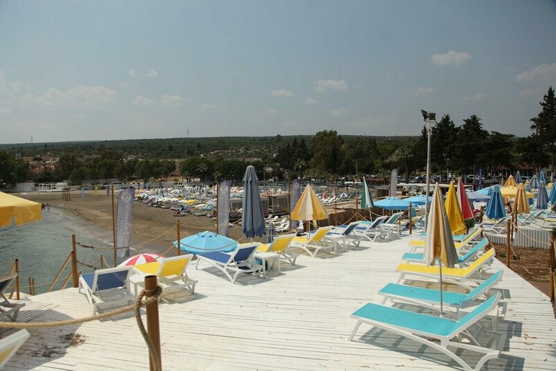 Гостиница Queenaba Hotel & Beach в Эрдемли