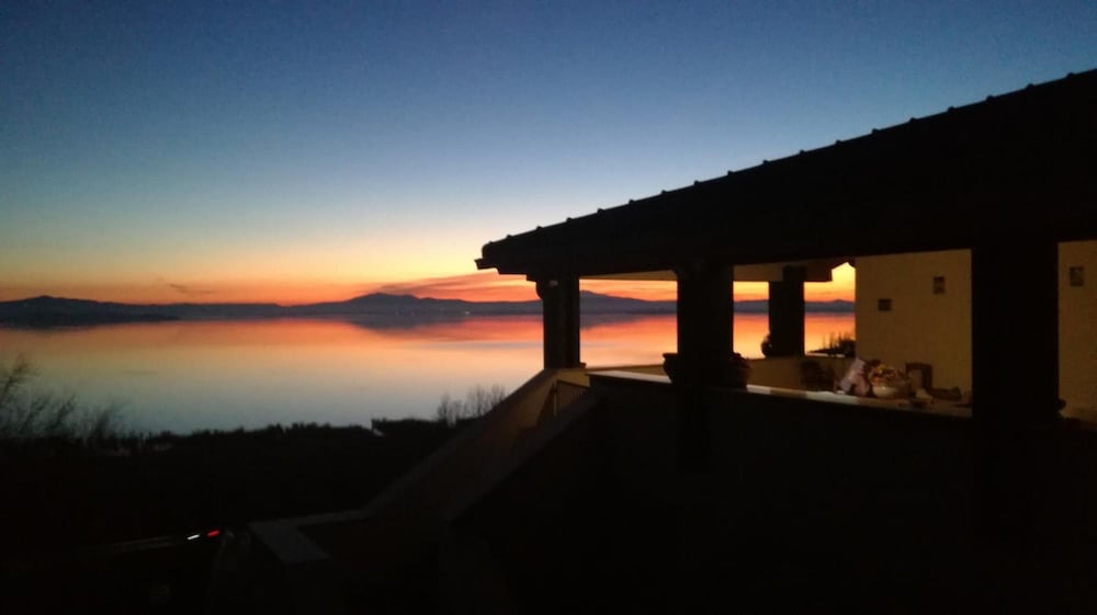 Фото B&b Torre del Lago Trasimeno