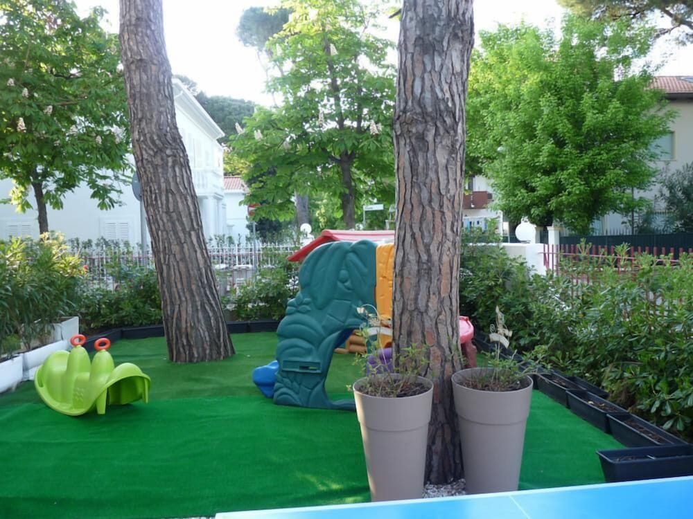 Фото Hotel Pierre Riccione