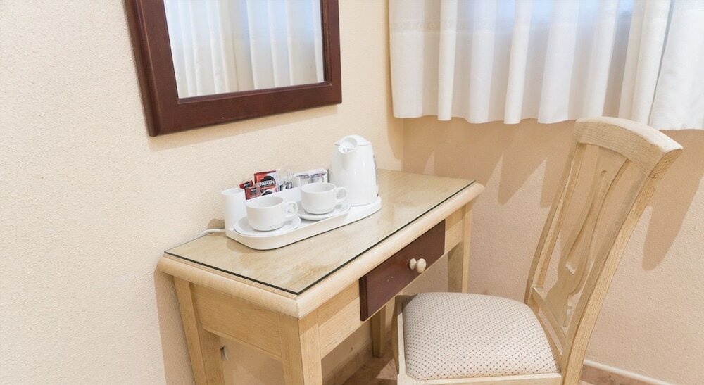 Фото Hostal Bianco