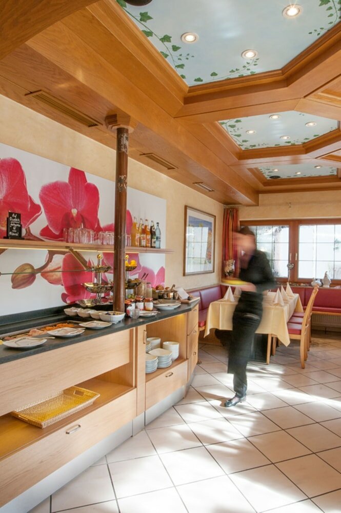 Фото Hotel - Restaurant Hirsch