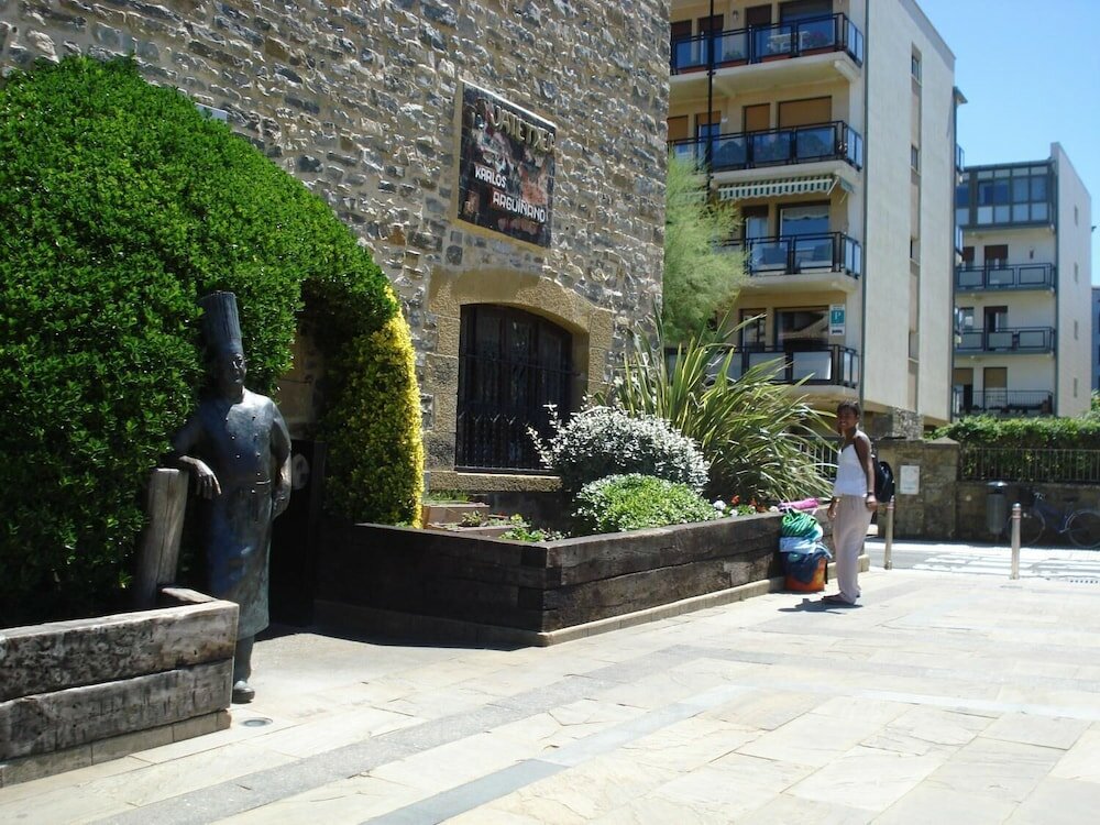 Фото Pensión Zarauz Playa