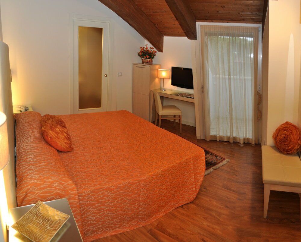 Фото Hotel Il Gabbiano