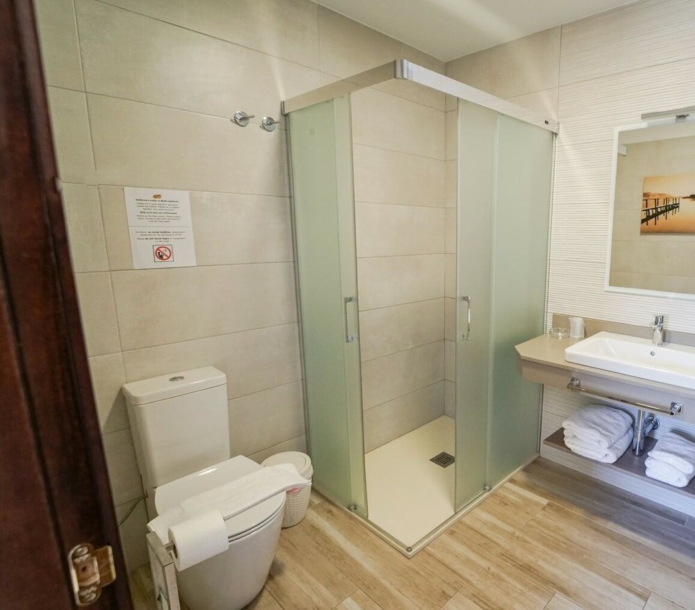 Фото Hostal y Apartamento Rural Los Naranjos