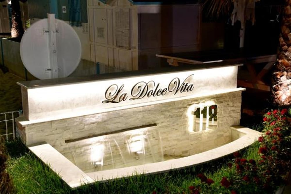 Фото Meg Lifestyle Hotel