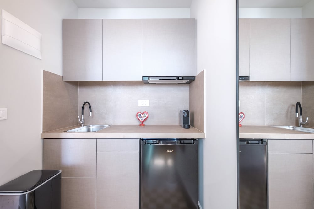 Фото Nelly’s Hotel & Apartments