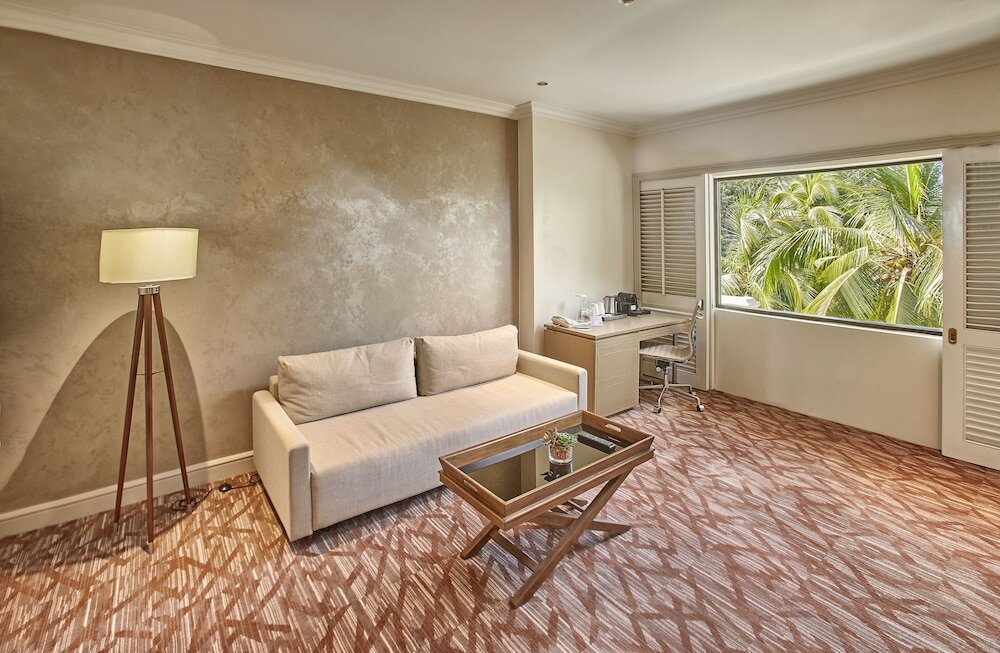 Фото Quest Plus Conference Center, Clark