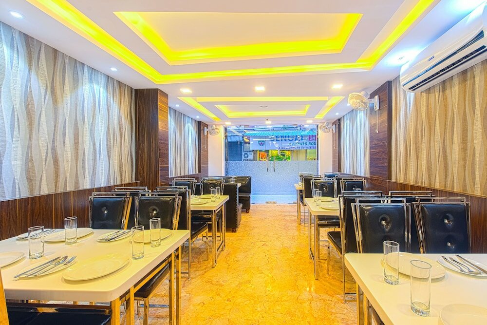 Фото Treebo Trend Orion Sapphire