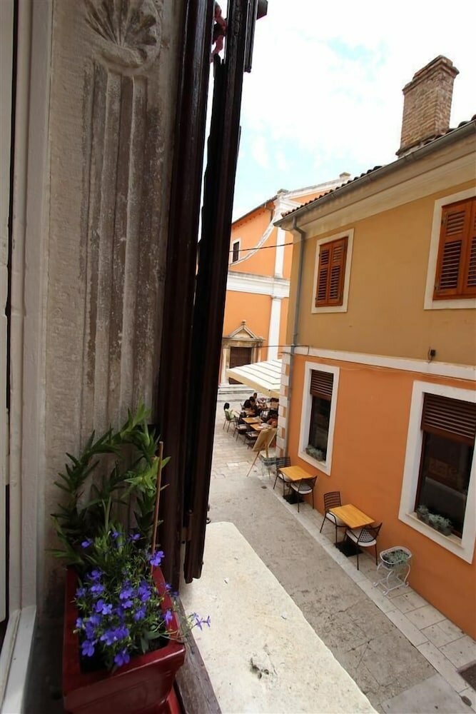 Фото Central Apartments - Integrated Hotel Zadar