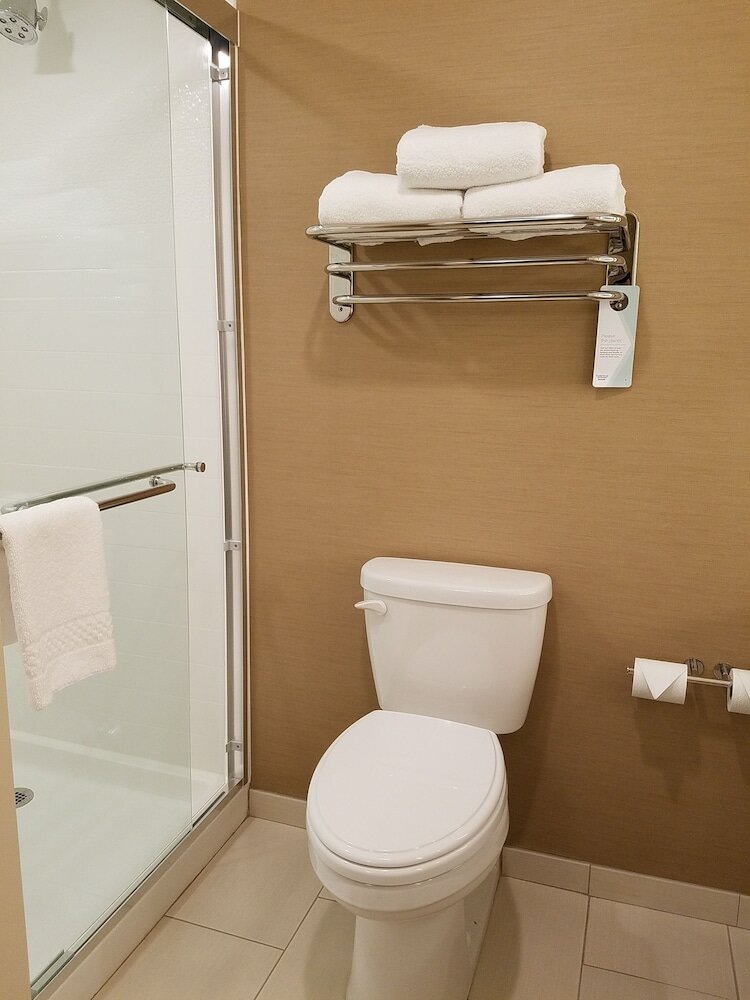 Фото Fairfield Inn & Suites Springfield Holyoke