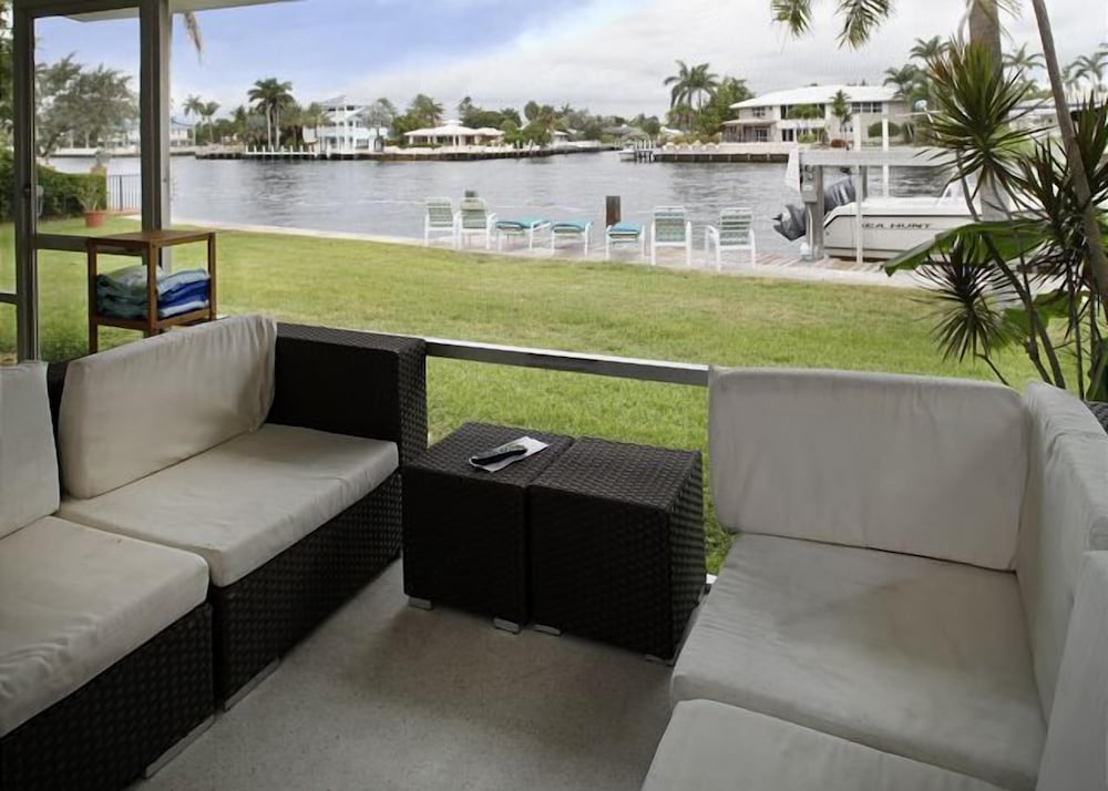 Фото Salty Bungalows Rosie