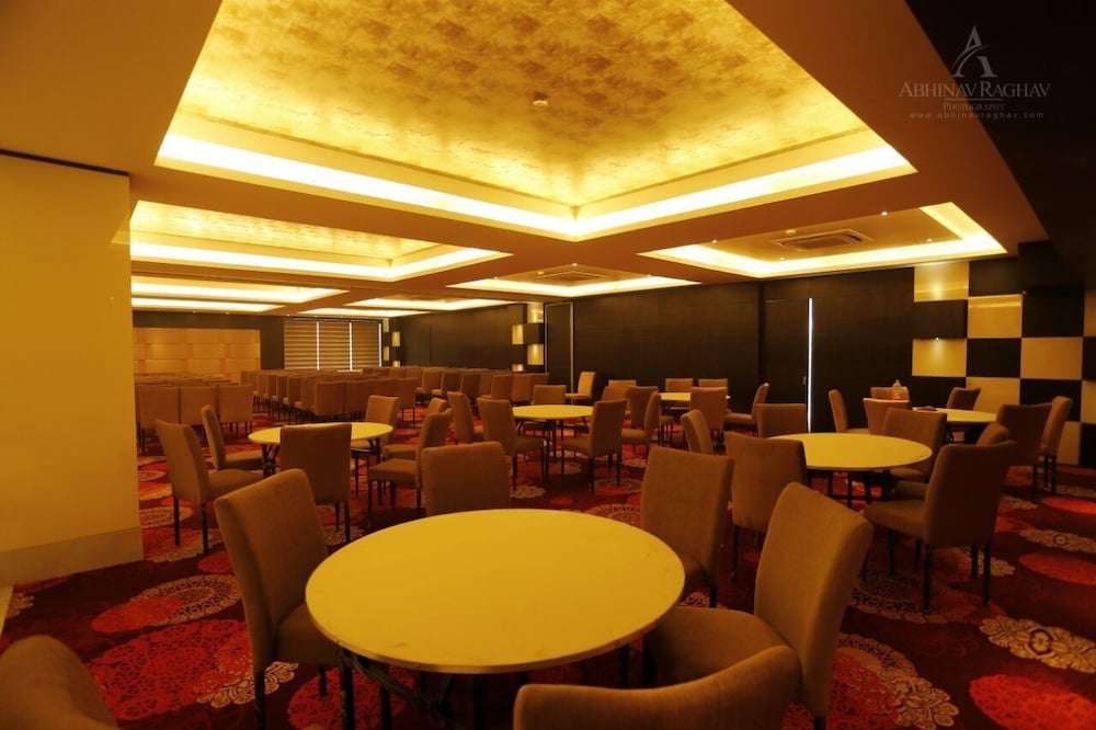 Фото Mango Hotel Agra