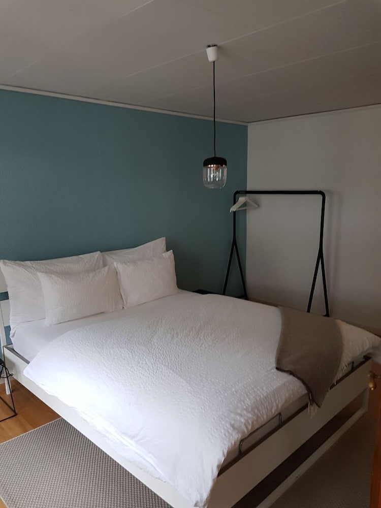 Фото Stylish Apartment in the Heart of Zug by Airhome