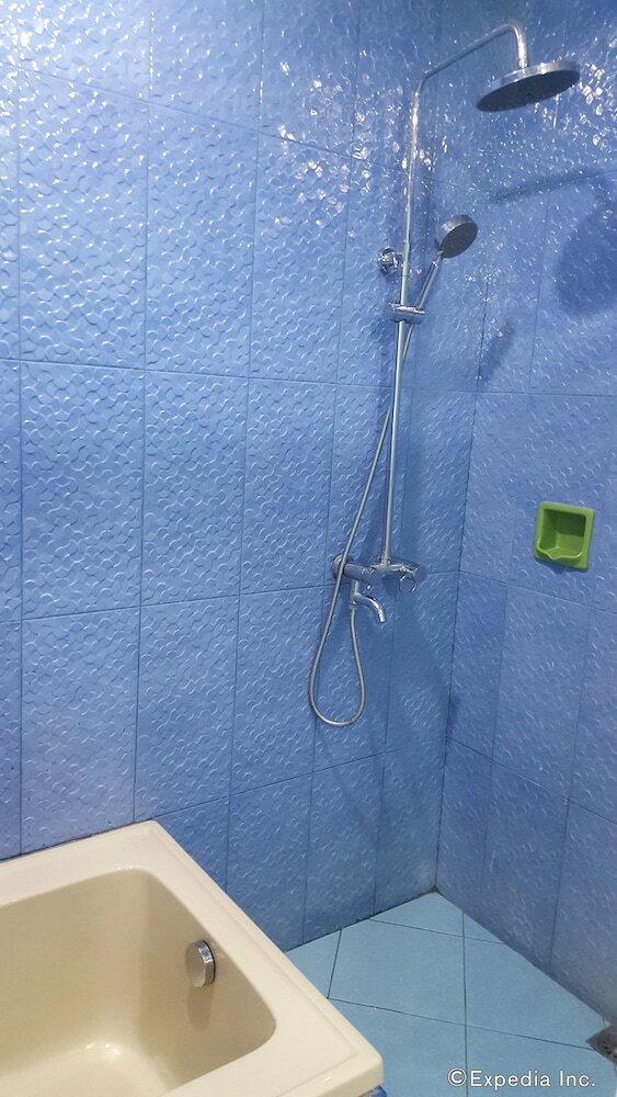 Фото C & L Suites Inn