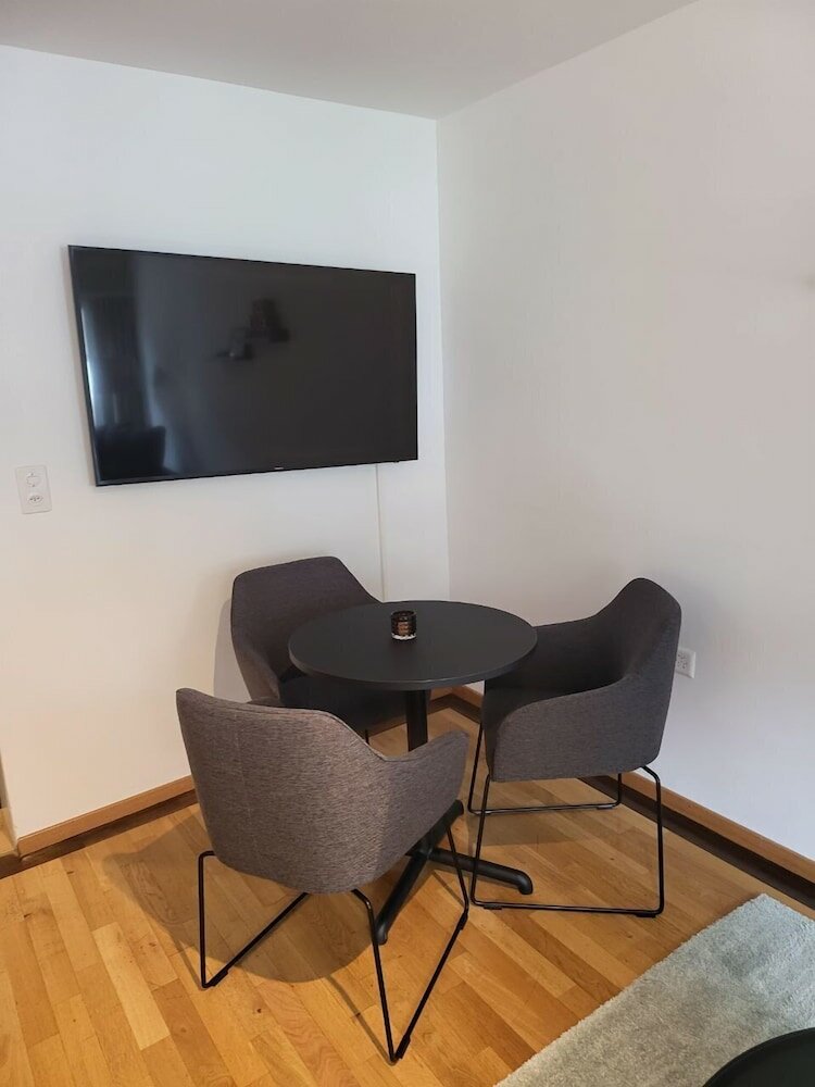Фото Stylish Apartment in the Heart of Zug by Airhome