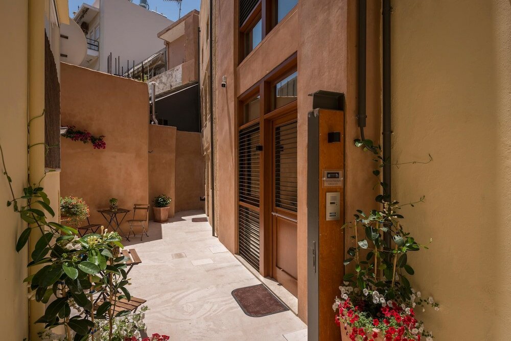 Фото Neoria Houses