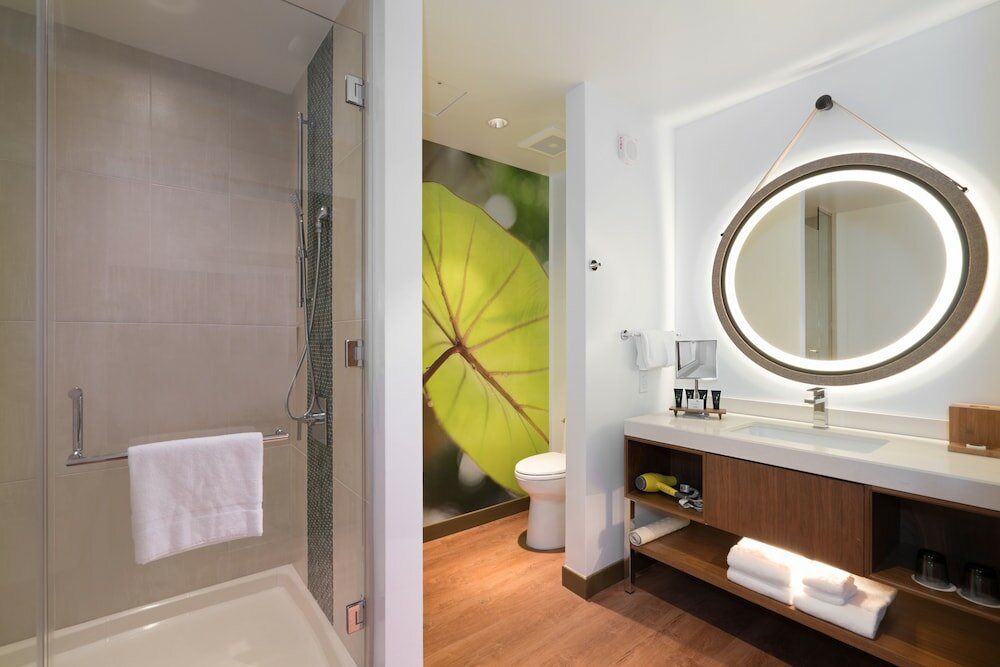 Фото Hyatt Centric Waikiki Beach