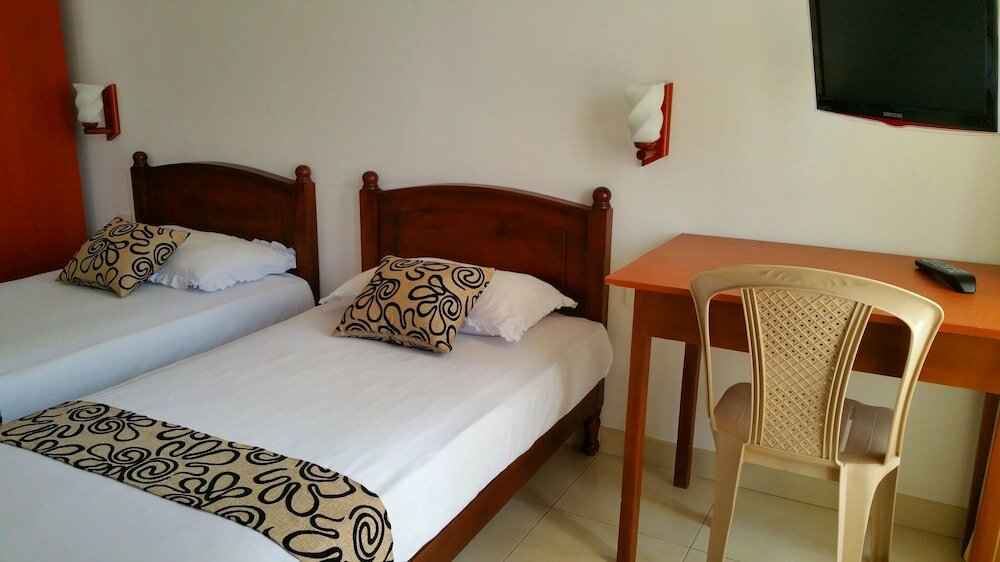 Фото Holiday Fashion Inn