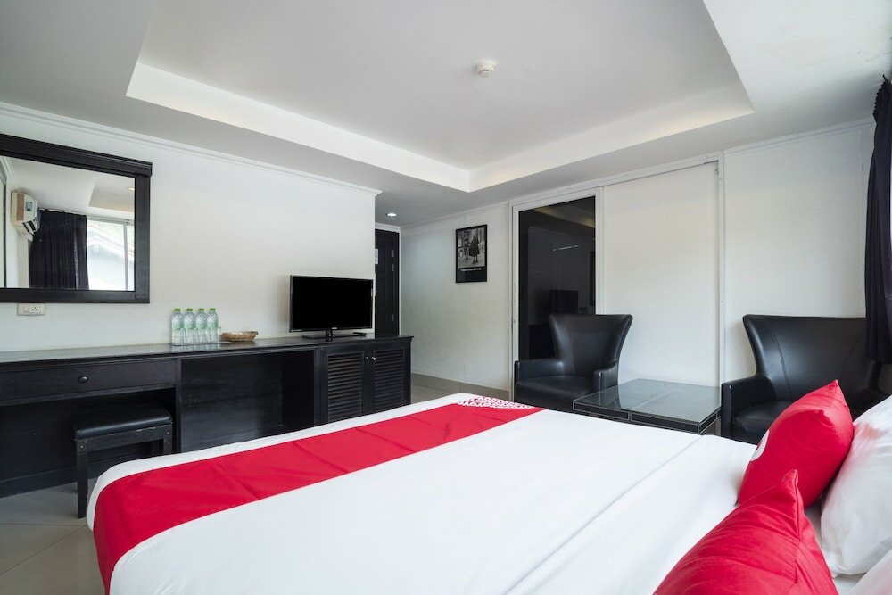 Фото Oyo 835 Koh Chang Luxury Hotel