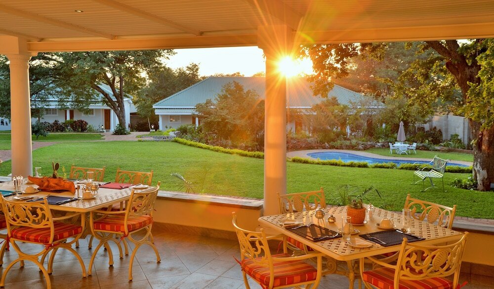 Фото отеля 2