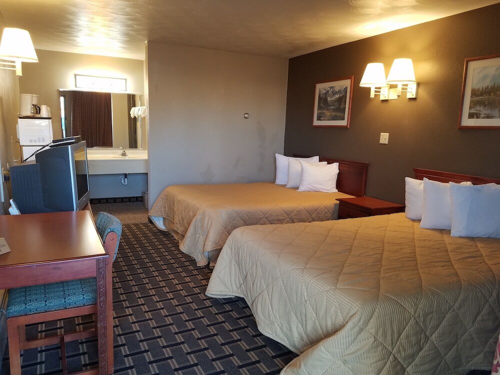 Фото Travelodge by Wyndham Evanston