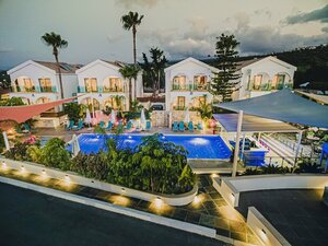 отель Latchi Escape Hotel & Suites