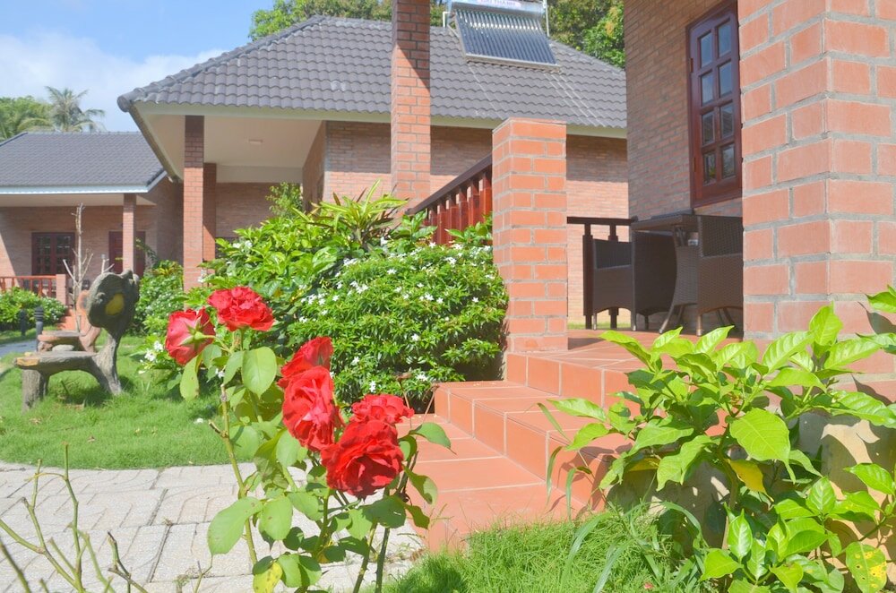 Фото Rum Bungalow Resort Phu Quoc