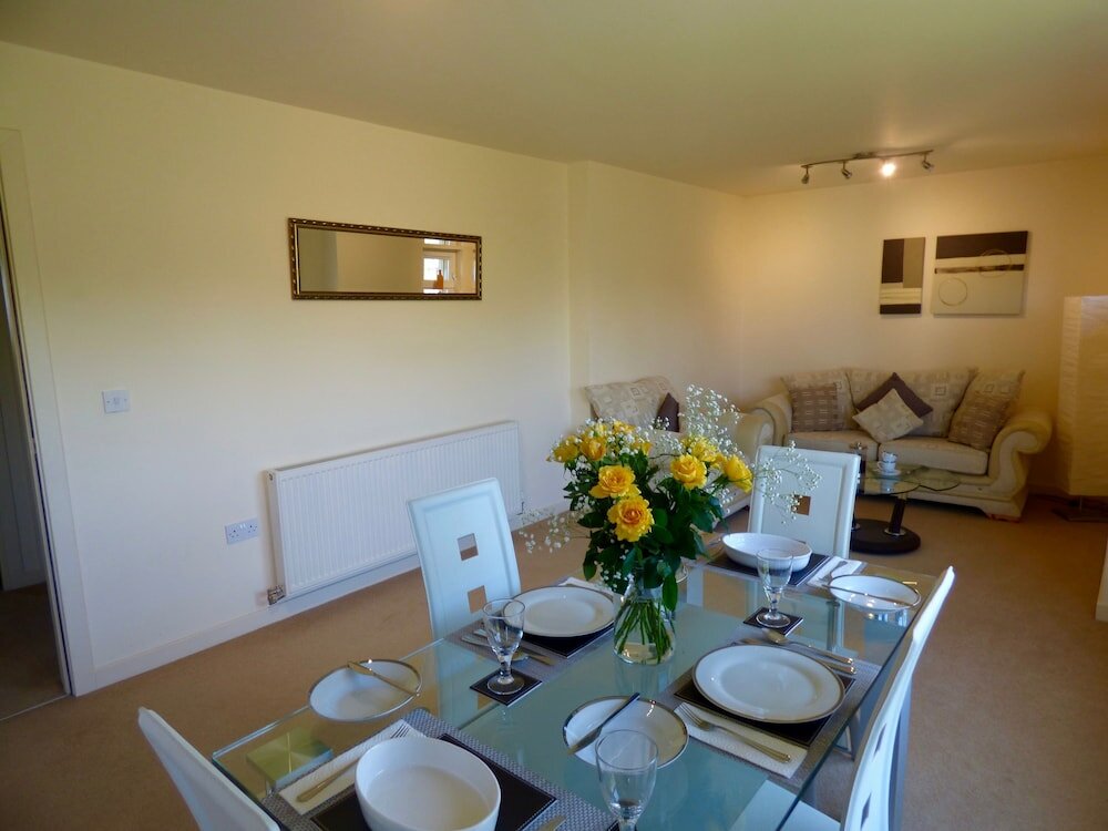 Фото The Barony Suite Apartment