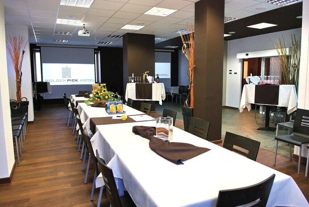 Фото Hotel Prunk