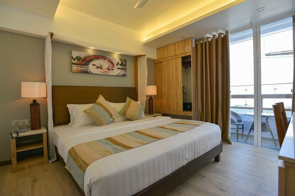 Фото Coconut Tree Hulhuvilla Beach