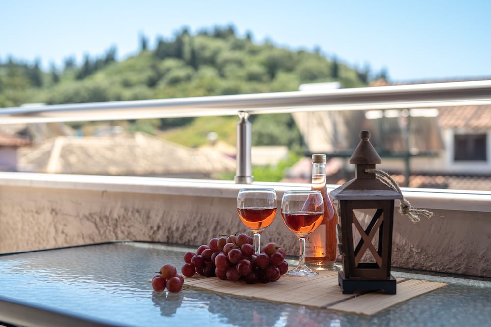 Фото Virvilis Apartments