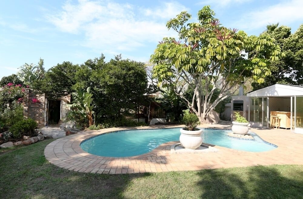 Фото Newington Place