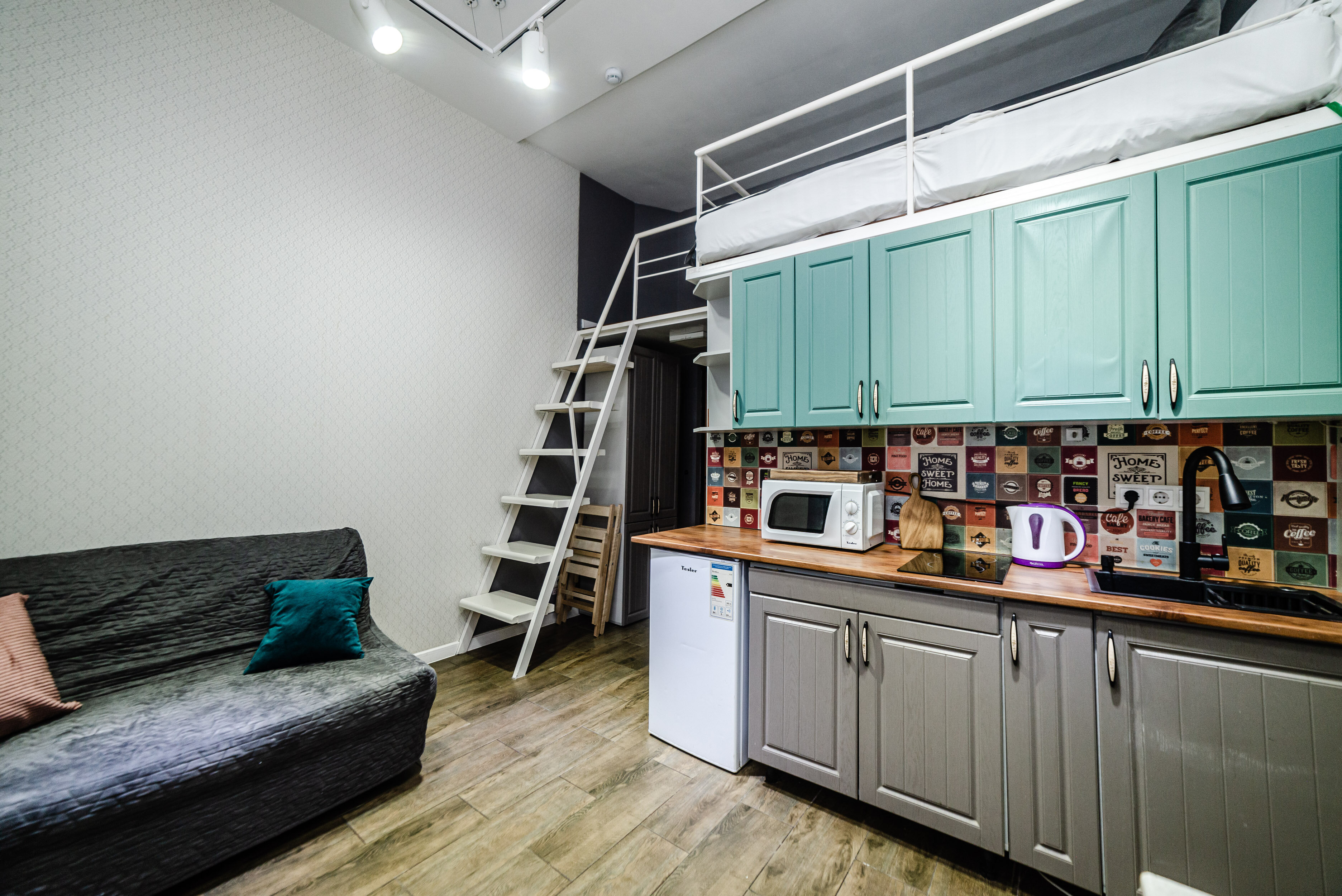 Фото URoom на Севастопольском проспекте 3 корпус 2