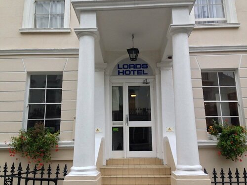 Гостиница Lords Hotel в Лондоне