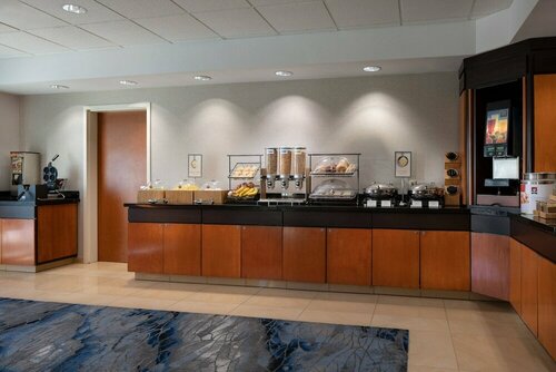 Гостиница Fairfield Inn & Suites by Marriott Redding в Реддинге